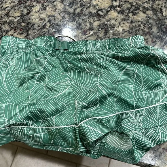 Victoria Secret pajamas - Picture 4 of 5